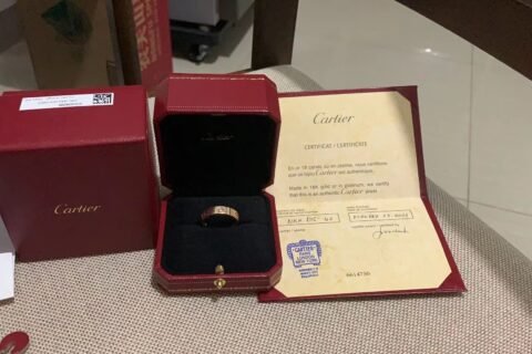 奢侈品回收，卡地亚钻戒一枚