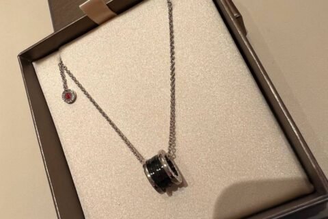 10.13  宝格丽慈善款项链买单，air residence 70万p zfb秒转，gcash 充值安排
