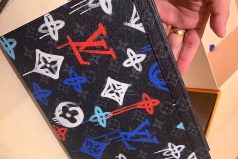 12.07 LV男士手包买单，Ayala mall 上门收P，国内现金安排