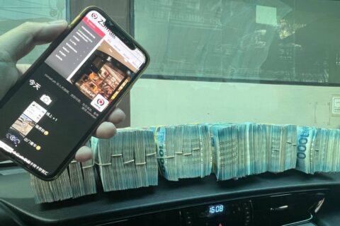 4.08 给大佬U换现金安排300个w，上门服务一直都有，线上也安全迅速。
