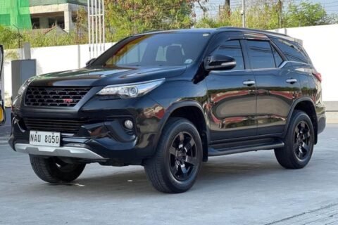 出售2017丰田fortuner 柴油顶配trd版本，7万公里数，随时看车[呲牙] 证件齐全